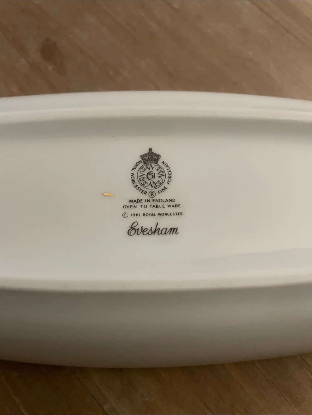 Royal Worcester Evesham  Vegetable-Printed Serving Dish in White and Yellow
